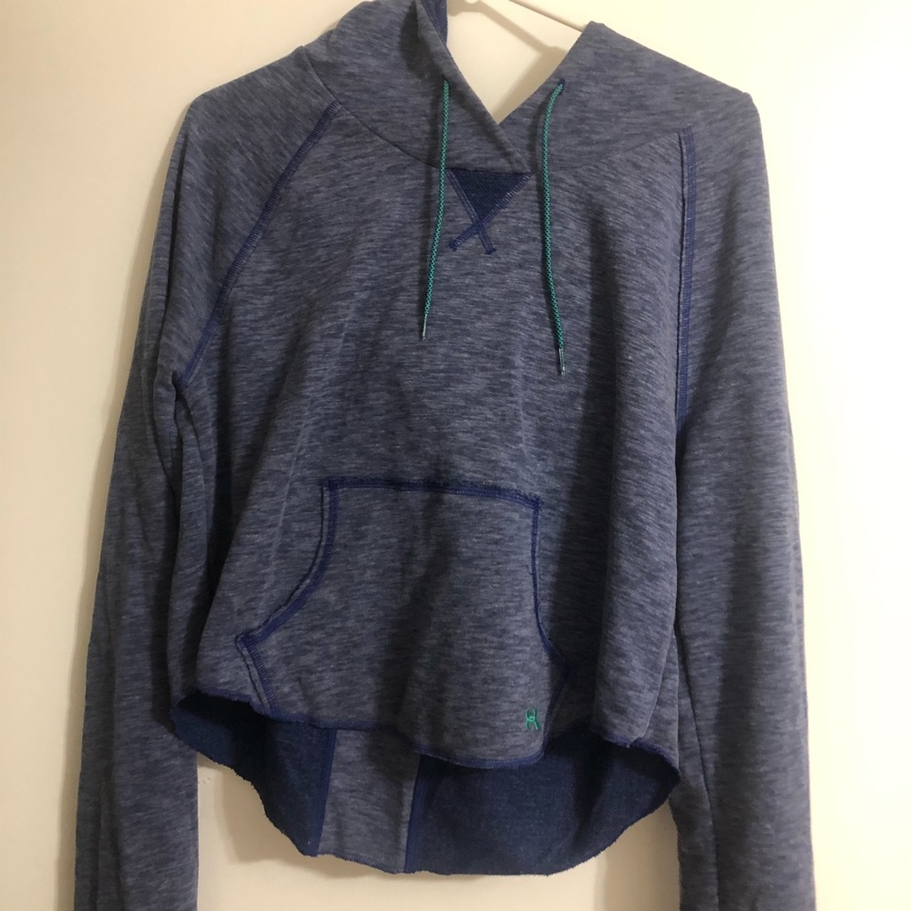 Under Armour pullover